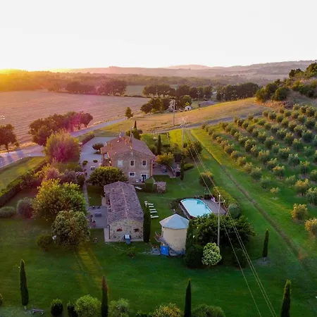 Palazzi Del Papa Pienza