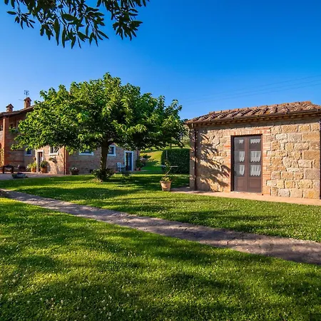 Palazzi Del Papa Pienza