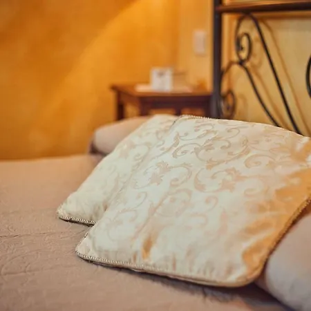 مزرعة للإقامة Palazzi Del Papa بيينْسا